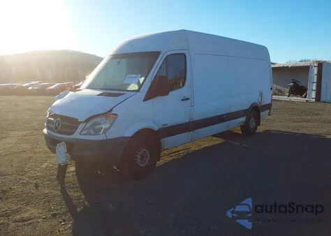 2012 Mercedes-Benz Sprinter 2500 High Roof z USA, uszkodzony, nr VIN WD3PE8CB8C5707747